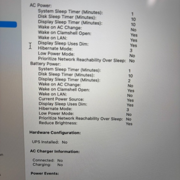 Apple MacBook Air 2018 with Black and Silver Design - Picture 7 of 8